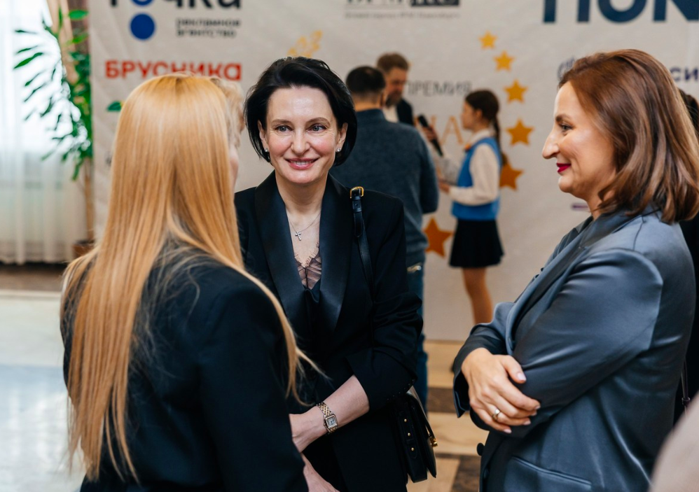 Фото В Новосибирске названы имена победителей бизнес-премии «Звёздная лига»: яркие кадры церемонии награждения 47 - Сиб.ФМ Фото В Новосибирске названы имена победителей бизнес-премии «Звёздная лига»: яркие кадры церемонии награждения 47